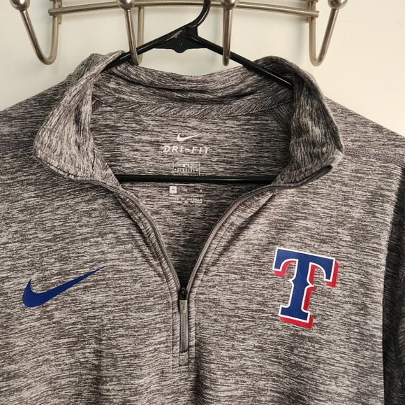 Nike Men's Half Zip - Picture 3 of 3